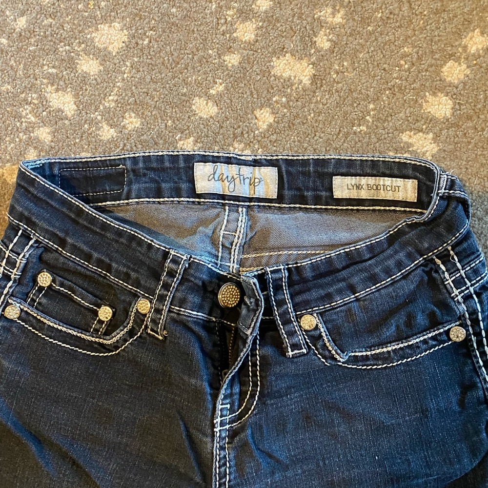 Day trip bootcut jeans size 25R - Picture 4 of 5